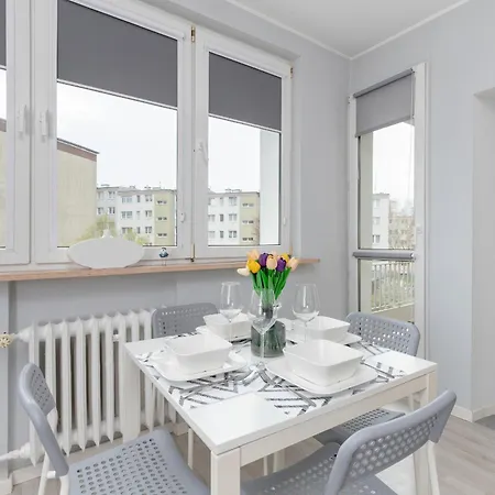 Unique & Seaside For 4 People In By Renters * Gdynia